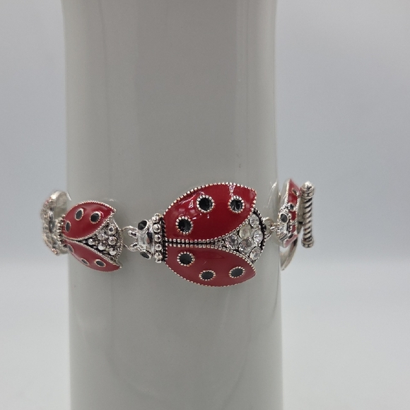 Unbranded Jewelry - Elegant Ladybug Silver Bracelet
